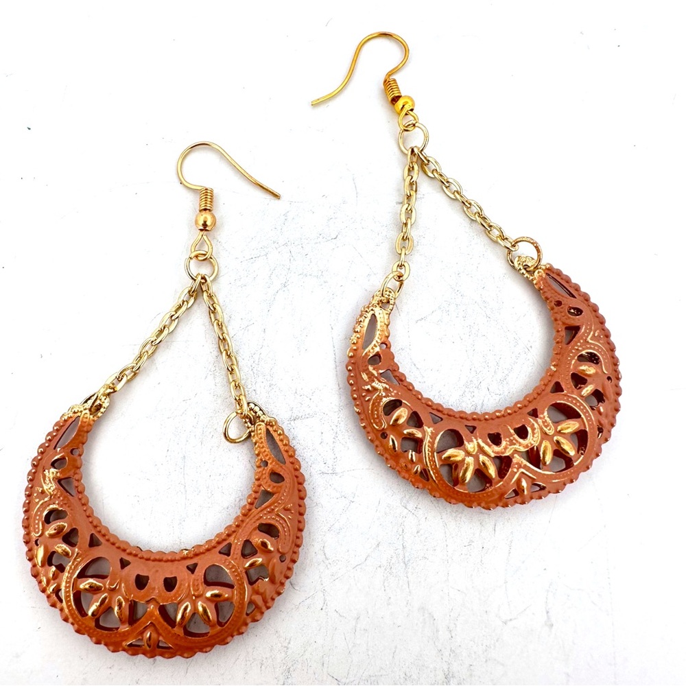 Boho Filigree Pendulum Earrings